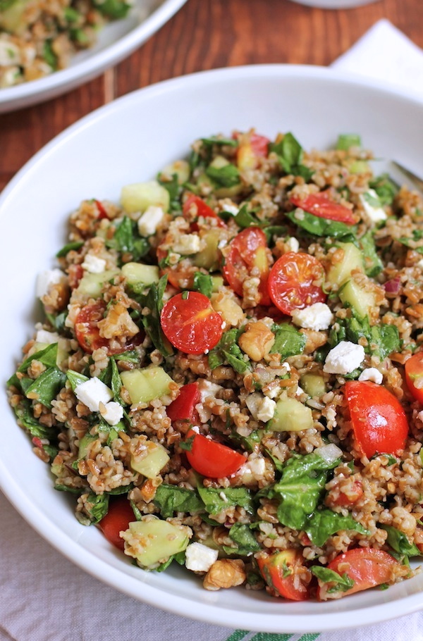 Bulgur-salad-with-cherry-tomatoes-cucumbers-and-spinach