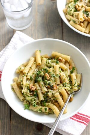 Pasta-with-zucchini-walnuts-and-herbs