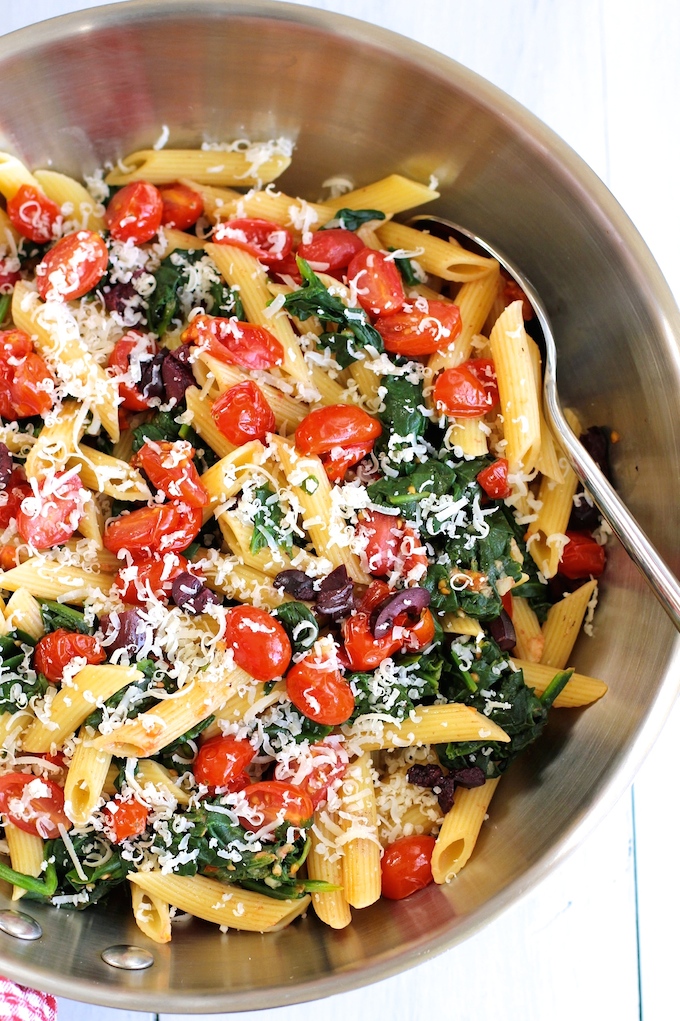 Pasta with sautéed cherry tomatoes and spinach | Green Valley Kitchen